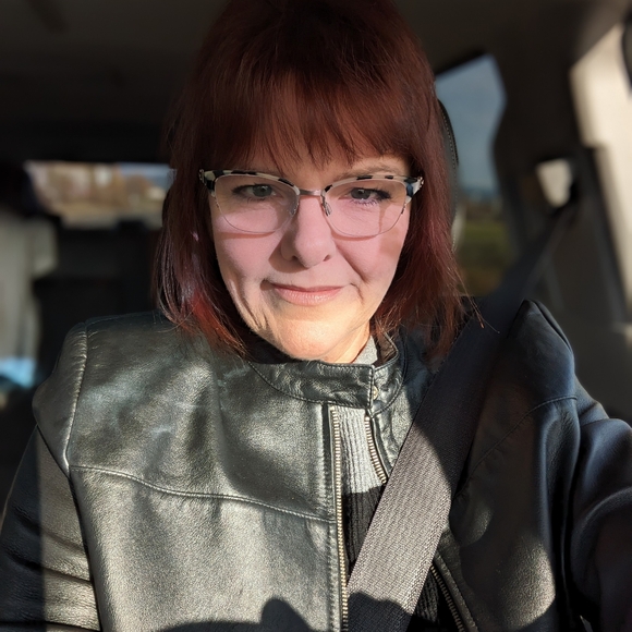 Meet your Posher, Rusti - Picture 2 of 6